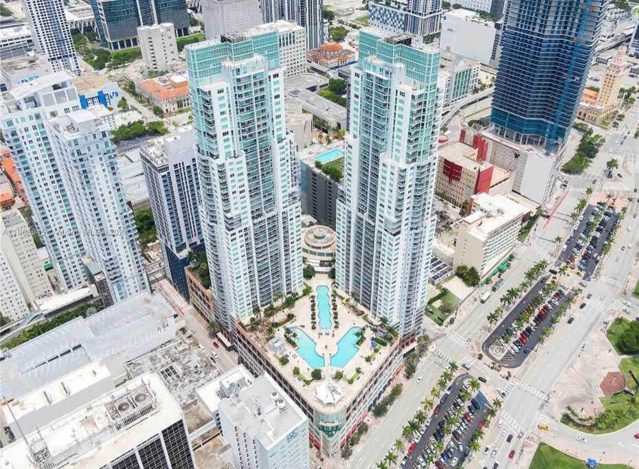 Resort And Luxurious Living In Downtown Miami Esterno foto